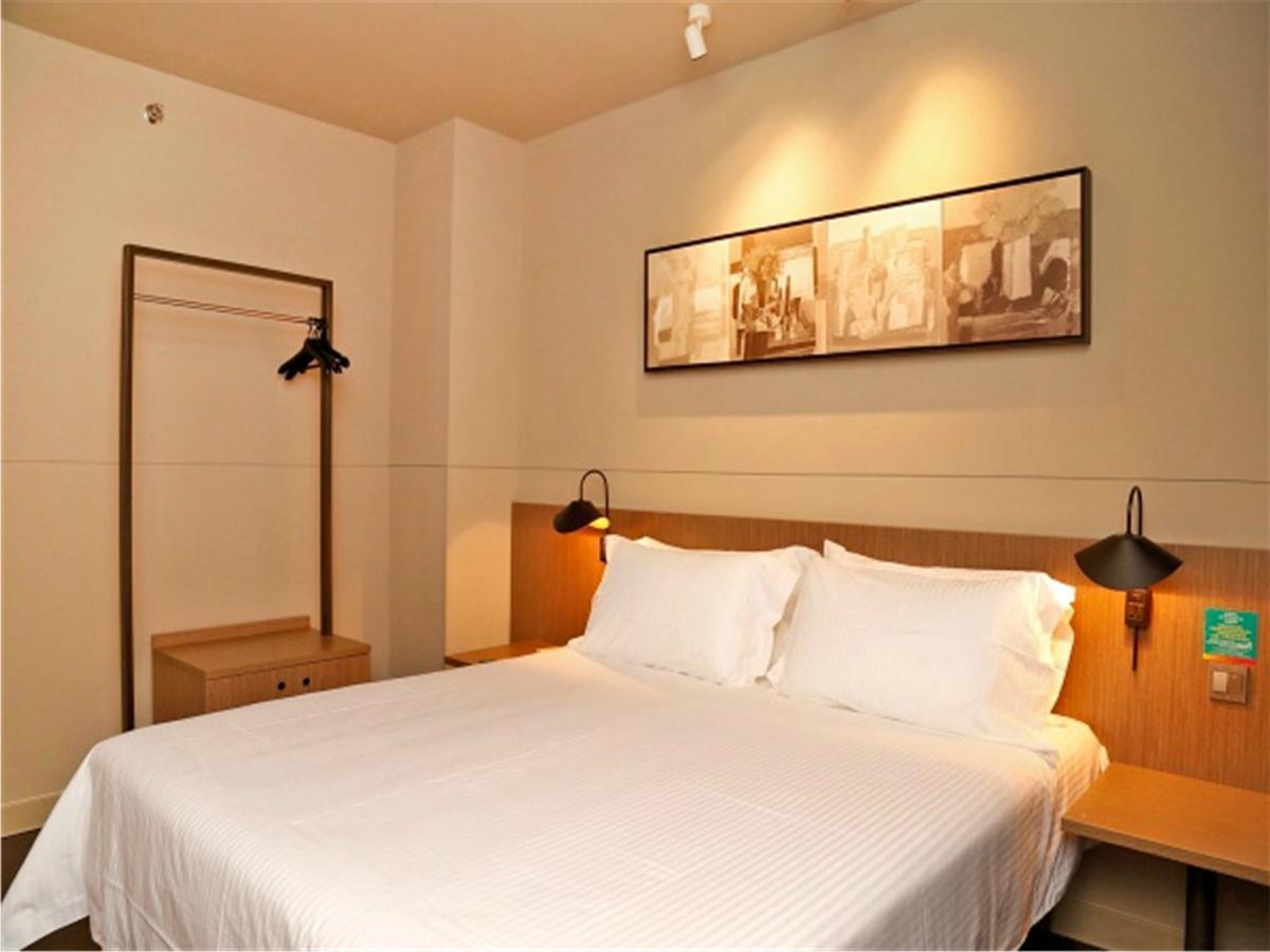 Jinjiang Inn Selected Shenzhen Huanggang Port Huangcheng Plaza المظهر الخارجي الصورة